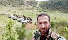 Các đơn vị hỏa lực sư đoàn cơ giới số 4 tấn công thị trấn Kabani, Latakia. Ảnh minh họa Al-Masdar News