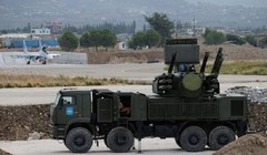 Tổ hợp pháo - tên lửa phòng không Pantsir-S1 trên căn cứ sân bay Hmeimim. Ảnh minh họa South Front