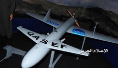 Máy bay không người lái vũ trang Qasef-2K  của lực lượng Houthi. Ảnh minh họa South 