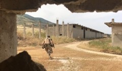 Quân nhân người Nga trên chiến trường Idlib, Hama. Ảnh ANNA News