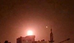 Không quân Israel không kích căn cứ quân đội Syria ngoại ô Damascus. Ảnh South Front