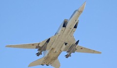 Máy bay ném bom mang tên lửa siêu thanh Tu-22M3 Nga. Ảnh RusVesna