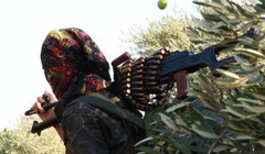 Nữ du kích người Kurd ở Afrin. Ảnh South Front