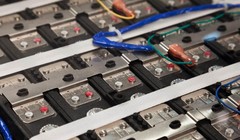 Các tổ hợp pin lithium-ion. Ảnh minh họa Tech Xplore