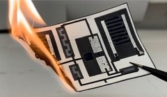 Bản mạch điện tử in trên giấy có thể đốt hoặc phân hủy. Ảnh Interesting Engineering.