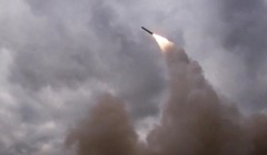 Hải quân Nga phóng tên lửa Kalibr vào các mục tiêu hạ tầng ở Ukraine. Ảnh RusVesna.