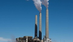 Nhà máy nhiệt điện Navajo, đông bắc Arizona trong Khu bảo tồn người da đỏ Navajo, cung cấp điện cho Arizona, Nevada và California. Ảnh NSEnergy