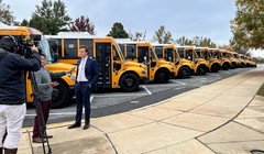 Phỏng vấn nhà quản lý Đội xe buýt điện MCPS. Ảnh MCPS