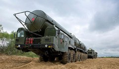 Tên lửa đạn đạo xuyên lục địa Topol của Quân đội Nga. Ảnh: Cankao