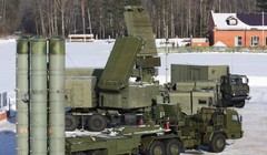 Hệ thống tên lửa phòng không tiên tiến S-400 Nga (ảnh tư liệu)