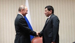 Ngày 20/11/2016, Tổng thống Nga Vladimir Putin và Tổng thống Philippines Rodrigo Duterte gặp gỡ bên lề Hội nghị Cấp cap APEC tại Peru. Ảnh: Inquirer Global Nation