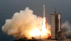 Tên lửa đẩy Epsilon được phóng tại Trung tâm vũ trụ Uchinoura của Cơ quan phát triển hàng không vũ trụ Nhật Bản (JAXA) tháng 9/2013. Ảnh: JIJI Press/AFP
