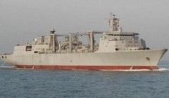 Tàu tiếp tế nhanh Type 901 Trung Quốc. Ảnh: Sina