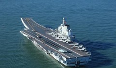 Tàu sân bay Liêu Ninh, Hải quân Trung Quốc tiến hành huấn luyện trên biển. Ảnh: ifeng