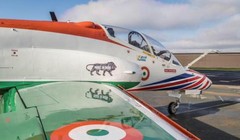 Máy bay huấn luyện cao cấp Hawk do Anh và Ấn Độ hợp tác nghiên cứu phát triển. Ảnh: Sina