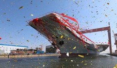 Ngày 26/4/2017, tàu sân bay tự chế đầu tiên Type 001A Trung Quốc hạ thủy. Ảnh: Tân Hoa xã