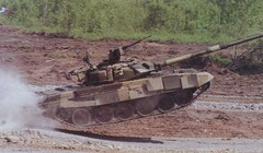 Xe tăng chiến đấu T-90S do Nga chế tạo.