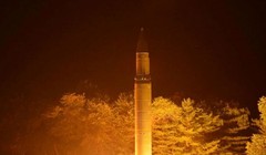 Ngày 28/7/2017, Triều Tiên phóng thử tên lửa đạn đạo xuyên lục địa Hwasong-14 lần hai trong tháng 7/2017. Ảnh: Reuters