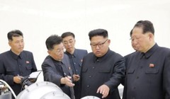 Nhà lãnh đạo Triều Tiên Kim Jong-un tiến hành chỉ đạo đối với chương trình vũ khi hạt nhân. Ảnh: Reuters.