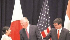 Hội nghị Ngoại trưởng Mỹ - Nhật - Ấn lần thứ hai có sự tham dự của Ngoại trưởng Ấn Độ Sushma Swaraj, Ngoại trưởng Nhật Bản Taro Kono và Ngoại trưởng Mỹ Rex Tillerson. Ảnh: The Indian Express.