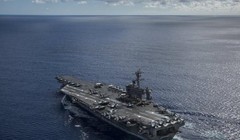 Tàu sân bay USS Carl Vinson hải quân Mỹ vừa hiện diện trên Biển Đông. Ảnh: The New York Times.