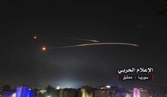 Hệ thống tên lửa phòng không Syria đáp trả cuộc tấn công của Israel ngày 10/5/2018. Ảnh: Stars and Stripes