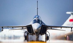 Máy bay huấn luyện cao cấp JL-10 Trung Quốc lệ thuộc vào nguồn cung động cơ AI-222-25 của Ukraine. Ảnh: Sina.