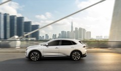 Nhận ưu đãi hơn 217 triệu đồng, khách mua VF 8 Lux tấm tắc khen “xe xịn giá ngon” 