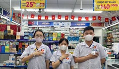 Hơn 2025 Nhà Thuốc Long Châu khắp cả nước rực rỡ cờ hoa mừng 50 ngày thống nhất đất nước