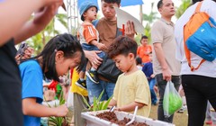 Sống lại tuổi thơ cùng “Lễ hội mùa hè Eco Central Park 2025”