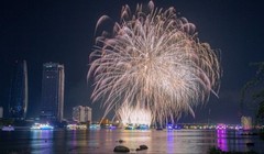 Đêm thứ 4 DIFF 2025: Đại nhạc hội ánh sáng giữa Bồ Đào Nha – Vương quốc Anh trên bầu trời Đà Nẵng 