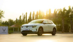 Chủ xe VF 8: Cơ hội tiết kiệm tới 168 triệu đồng, không mua bây giờ thì “tiếc ngẩn ngơ”