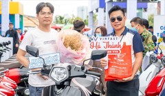 Nhiều bạn trẻ TP.HCM chốt đổi xe xăng sang xe máy điện VinFast vì thiết kế đẹp, cảm giác lái tốt