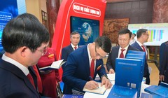 Quản trị biến động: Từ kinh nghiệm sống động đến lý luận nền tảng