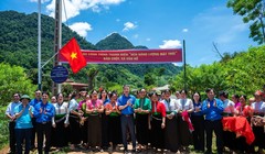 Hành trình “Ánh sáng xanh” thắp sáng mọi nẻo đường Việt Nam