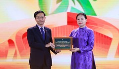 Ấm áp nghĩa tình Petrovietnam để kịp thời hỗ trợ các tỉnh miền Trung bị thiên tai