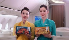 Vietnam Airlines phục vụ pizza 4P’s trên chuyến bay từ tháng 12