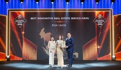 Đại diện ROX Lease nhận giải từ BTC Dot Property Southeast Asia Awards 2025