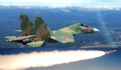 Su-30MK2 của không quân Việt Nam phóng tên lửa diệt mục tiêu