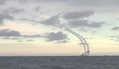 Chiến hạm Nga phóng tên lửa hành trình Kalibr tấn công phiến quân Syria