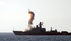 Chiến hạm Nga phóng tên lửa hành trình Kalibr