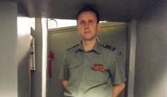 Giám đốc bảo tàng André Kacheiev, trước cửa đường hầm số 539.