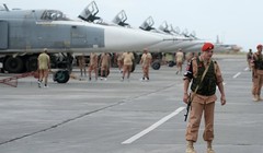 Dàn chiến đấu cơ Nga tại sân bay ở Syria