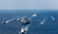 Cụm tác chiến tàu sân bay Carl Vinson trên đường tới bán đảo Triều Tiên năm 2017