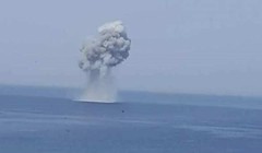 Chiếc Su-30SM gặp nạn bị rơi gây ra một cột nước lớn trên biển