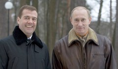 Cặp bài trùng Putin - Medvedev cùng nhau lèo lái nước Nga