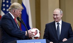 Ông Trump hứng bão chỉ trích vì cuộc gặp thượng đỉnh với tổng thống Nga Putin
