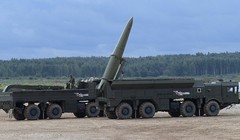 Tổ hợp tên lửa Iskander của Nga