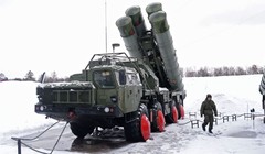 Hệ thống tên lửa S-400 của Nga