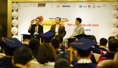 Hội thảo “Industry 4.0: Cưỡi trên sóng hay chìm trong sóng” vừa được Hệ thống đào tạo lập trình viên quốc tế Aptech tổ chức tại Hà Nội.